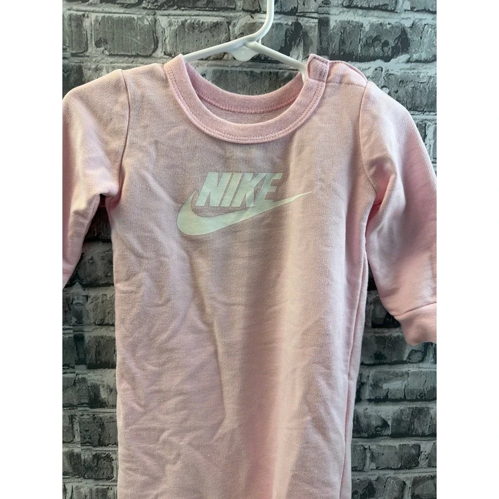 Baby‎ girl's Nike romper